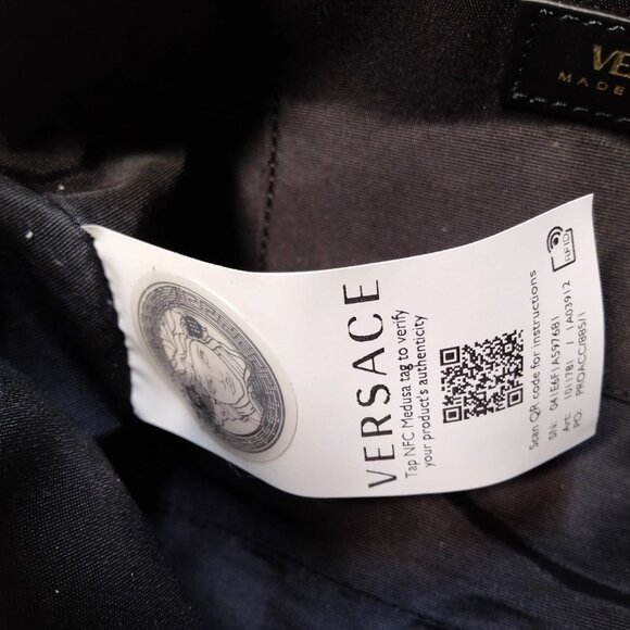 Authentic VERSACE Black Leather Shoulder Bag mon518-111125 - Picture 15 of 16